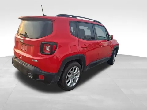More photos of 2018 Jeep Renegade Latitude at Gregg Young Toyota of Ottumwa, IA