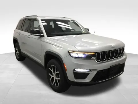 Another view of 2024 Jeep Grand Cherokee Limited for sale in Ottumwa, IA at Gregg Young Toyota of Ottumwa