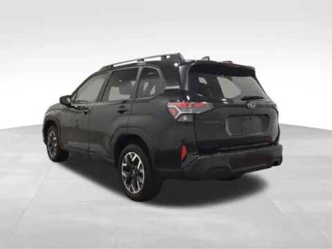 Another view of 2025 Subaru Forester Premium for sale in Ottumwa, IA at Gregg Young Toyota of Ottumwa