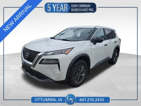 White 2023 Nissan Rogue S for sale in Ottumwa, IA