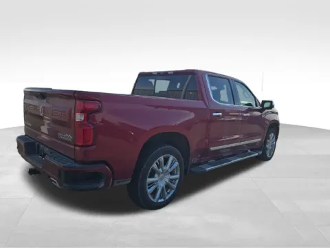 More photos of 2024 Chevrolet Silverado 1500 High Country at Gregg Young Toyota of Ottumwa, IA