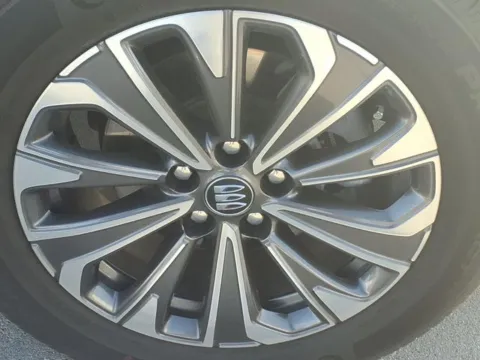 More photos of 2025 Buick Envision Preferred at Gregg Young Toyota of Columbus, NE