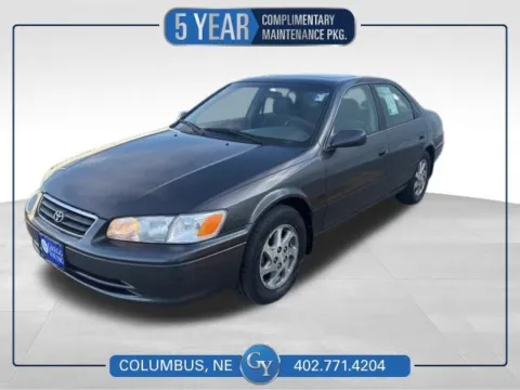 Black 2000 Toyota Camry LE for sale in Columbus, NE