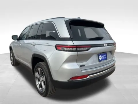 More photos of 2024 Jeep Grand Cherokee Limited at Gregg Young Toyota of Columbus, NE