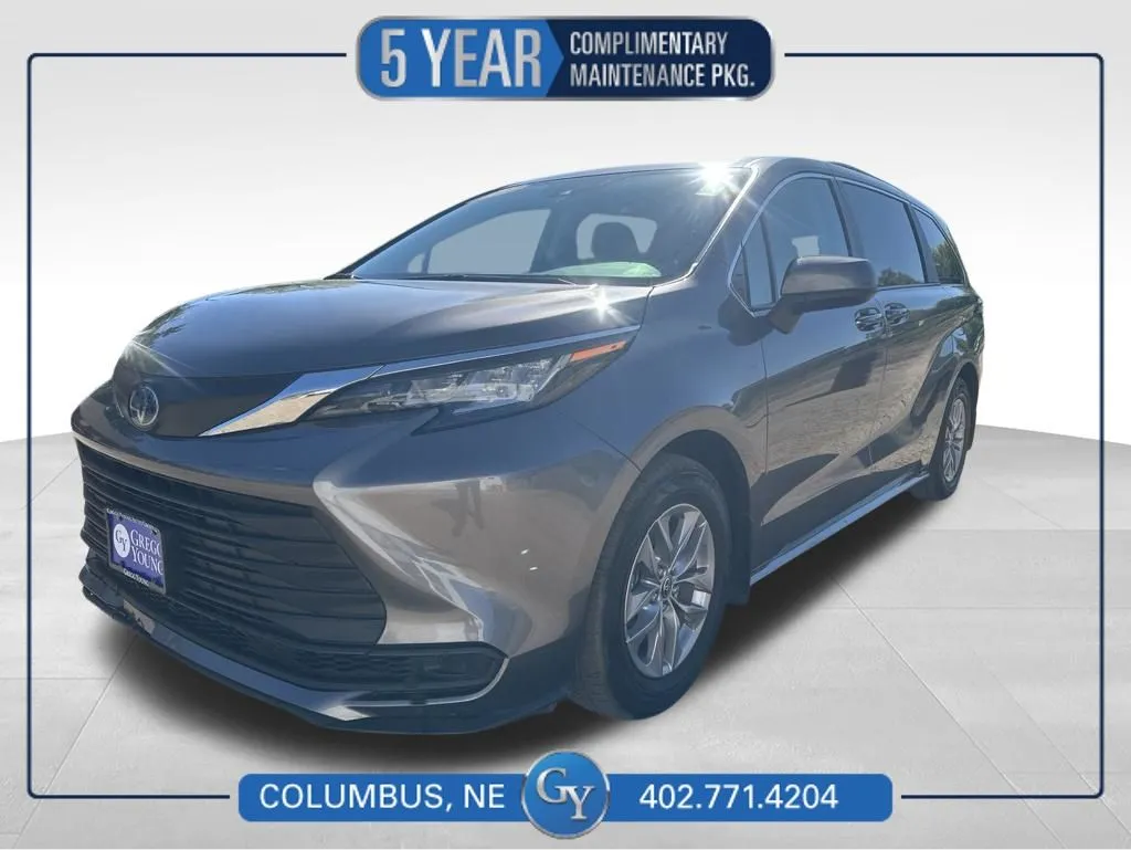 2022 Toyota Sienna LE for sale in Columbus, NE