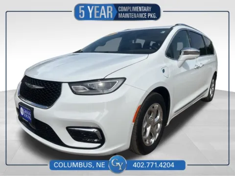 White 2021 Chrysler Pacifica Hybrid Limited for sale in Columbus, NE