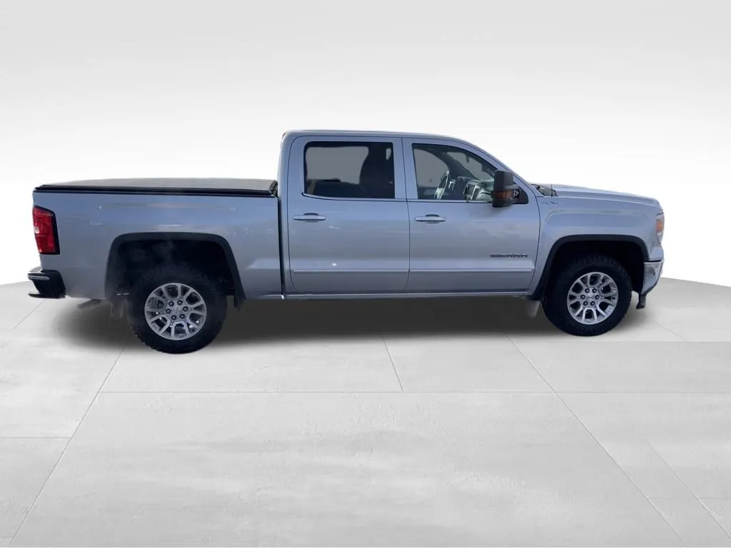 2015 Gmc Sierra 1500 SLE photo 3
