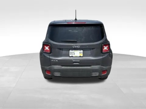 More photos of 2023 Jeep Renegade Latitude at Gregg Young Chevrolet GMC Atlantic, IA