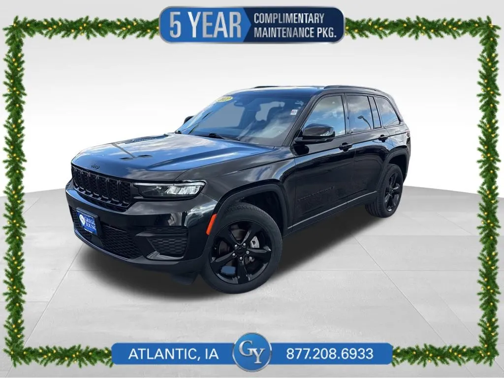 Black 2022 Jeep Grand Cherokee Altitude for sale in Atlantic, IA