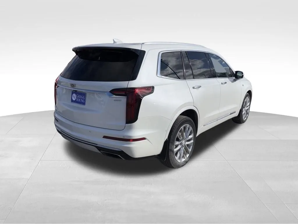 2023 Cadillac XT6 Premium Luxury photo 3