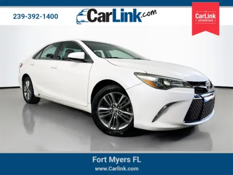 White 2015 Toyota Camry SE for sale in Fort Myers, FL