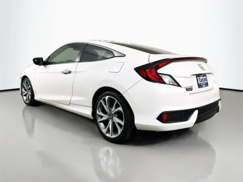 More photos of 2019 Honda Civic Touring at CarLink Fort Myers, FL