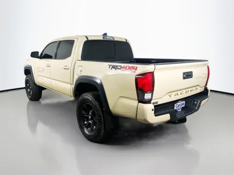 More photos of 2019 Toyota Tacoma TRD Off-Road at CarLink Fort Myers, FL