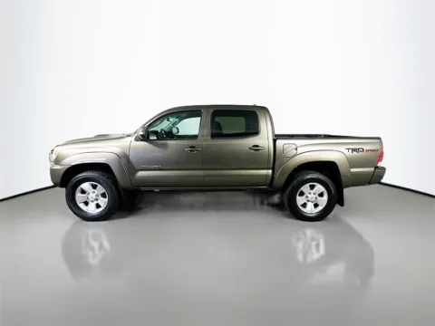 More photos of 2014 Toyota Tacoma PreRunner at CarLink Fort Myers, FL