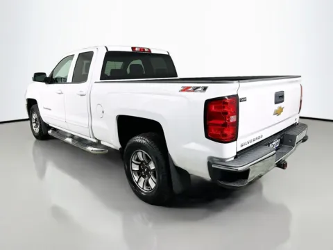 More photos of 2017 Chevrolet Silverado 1500 LT at CarLink Fort Myers, FL