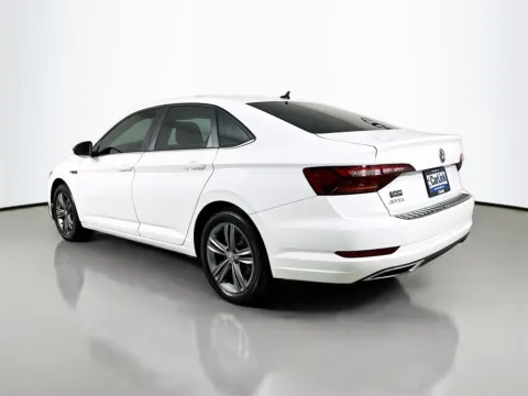 More photos of 2019 Volkswagen Jetta R-Line at CarLink Fort Myers, FL