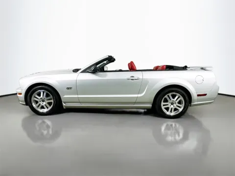 More photos of 2005 Ford Mustang GT Premium at CarLink Fort Myers, FL