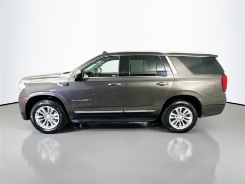 More photos of 2021 GMC Yukon SLT at CarLink Fort Myers, FL