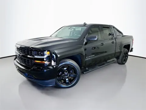 Another view of 2017 Chevrolet Silverado 1500 Custom for sale in Fort Myers, FL at CarLink Fort Myers