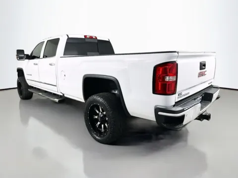 More photos of 2016 GMC Sierra 3500HD Denali at CarLink Fort Myers, FL