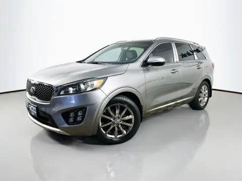 Another view of 2016 Kia Sorento SX Limited for sale in Fort Myers, FL at CarLink Fort Myers
