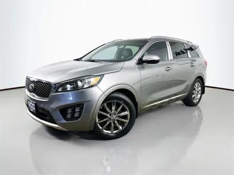 Another view of 2016 Kia Sorento SX Limited for sale in Fort Myers, FL at CarLink Fort Myers
