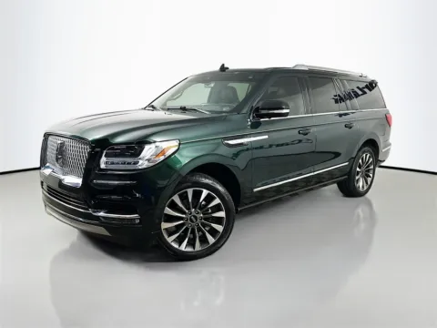 Another view of 2021 Lincoln Navigator L L Reserve for sale in Fort Myers, FL at CarLink Fort Myers