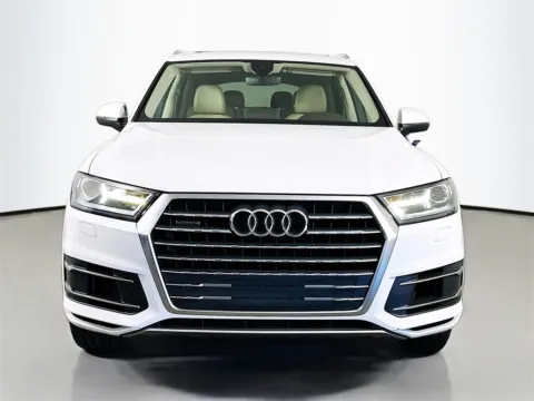 Photos of 2017 Audi Q7 3.0T Premium Plus for sale in Fort Myers, FL at CarLink Fort Myers