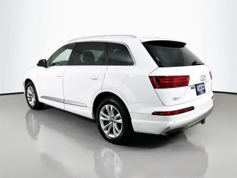 More photos of 2017 Audi Q7 3.0T Premium Plus at CarLink Fort Myers, FL