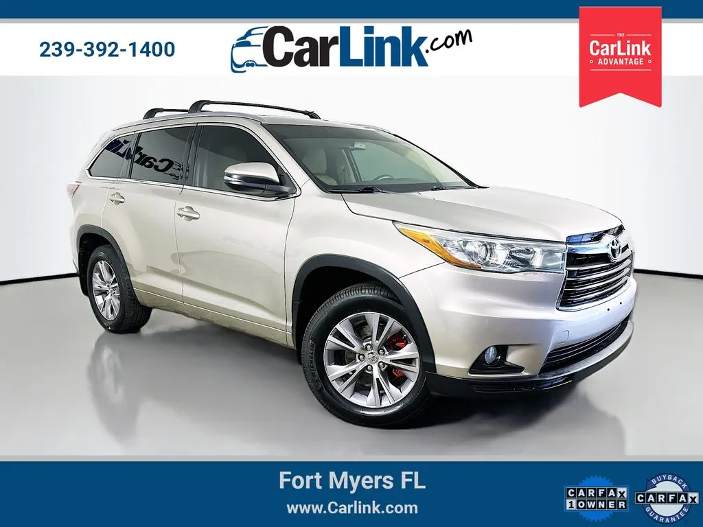 White 2015 Toyota Highlander XLE V6 for sale in Fort Myers, FL