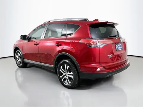 More photos of 2018 Toyota RAV4 LE at CarLink Fort Myers, FL
