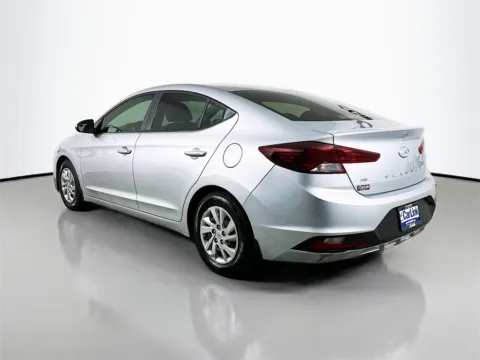 More photos of 2020 Hyundai Elantra SE at CarLink Fort Myers, FL