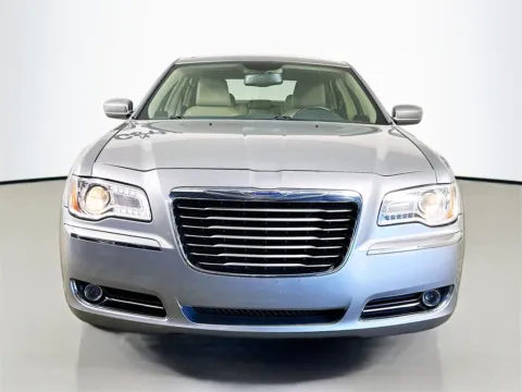 Photos of 2013 Chrysler 300 for sale in Fort Myers, FL at CarLink Fort Myers