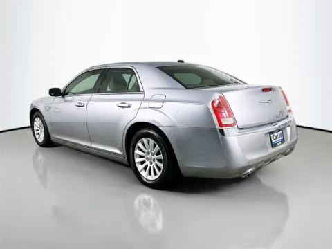 More photos of 2013 Chrysler 300 at CarLink Fort Myers, FL