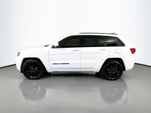 More photos of 2020 Jeep Grand Cherokee Altitude at CarLink Fort Myers, FL