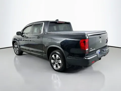 More photos of 2018 Honda Ridgeline RTL at CarLink Fort Myers, FL