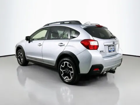 More photos of 2017 Subaru Crosstrek 2.0i Premium at CarLink Fort Myers, FL