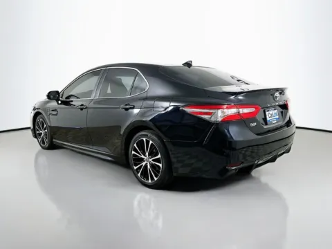 More photos of 2019 Toyota Camry SE at CarLink Fort Myers, FL