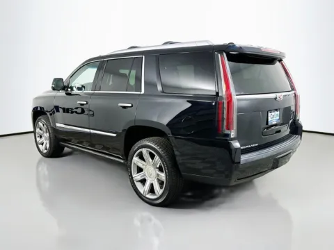 More photos of 2019 Cadillac Escalade Premium Luxury at CarLink Fort Myers, FL