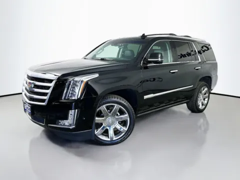 Another view of 2019 Cadillac Escalade Premium Luxury for sale in Fort Myers, FL at CarLink Fort Myers