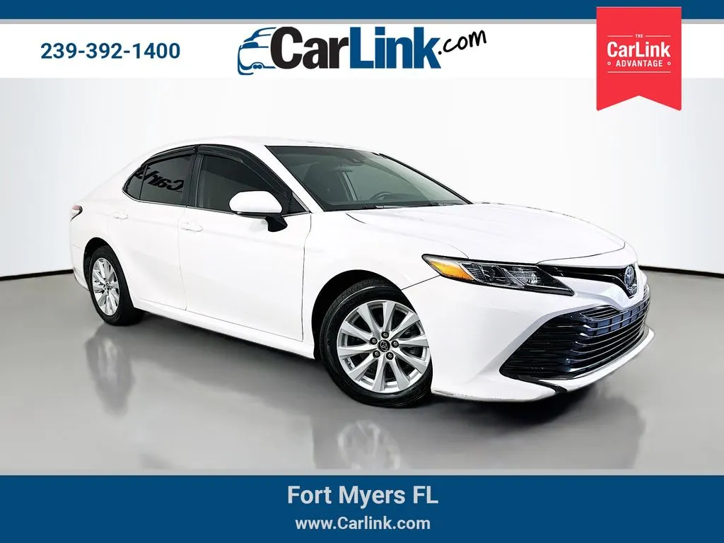 White 2019 Toyota Camry LE for sale in Fort Myers, FL