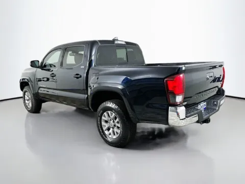 More photos of 2019 Toyota Tacoma SR5 at CarLink Fort Myers, FL