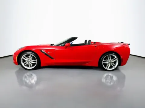 More photos of 2017 Chevrolet Corvette Stingray Z51 at CarLink Fort Myers, FL