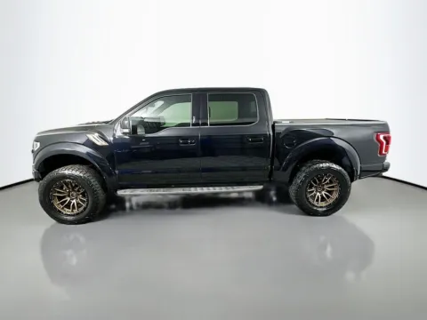 More photos of 2019 Ford F-150 Raptor at CarLink Fort Myers, FL