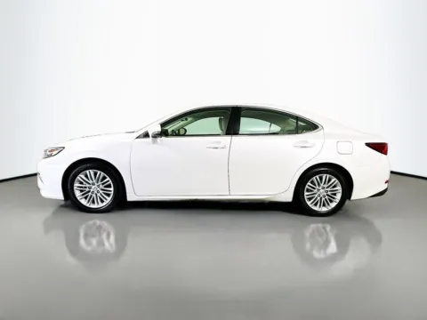 More photos of 2016 Lexus ES 350 at CarLink Fort Myers, FL