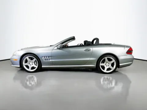 More photos of 2009 Mercedes-Benz SL-Class SL 550 at CarLink Fort Myers, FL