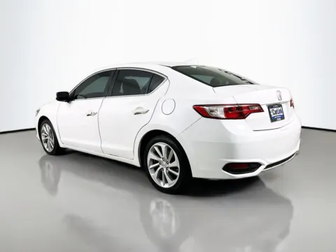 More photos of 2016 Acura ILX 2.4L at CarLink Fort Myers, FL
