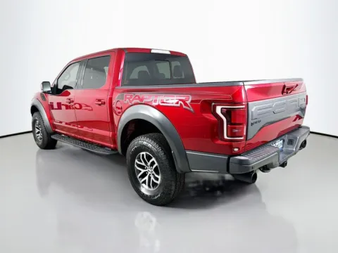 More photos of 2018 Ford F-150 Raptor at CarLink Fort Myers, FL