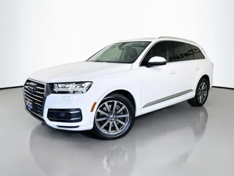 Another view of 2019 Audi Q7 55 Premium Plus for sale in Fort Myers, FL at CarLink Fort Myers