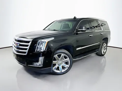 Another view of 2019 Cadillac Escalade Luxury for sale in Fort Myers, FL at CarLink Fort Myers